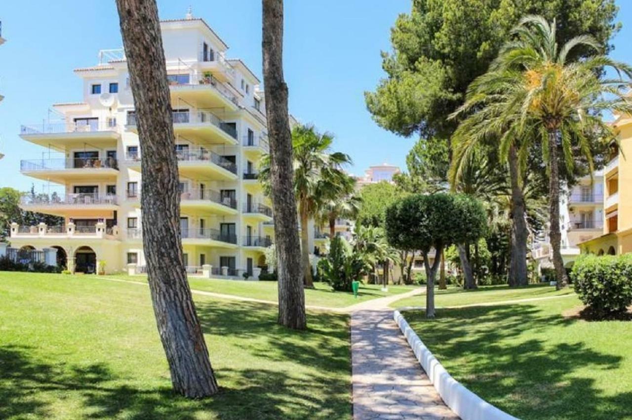 Beachfront Luxury Apartment, Puerto Banus, Марбелья Екстер'єр фото