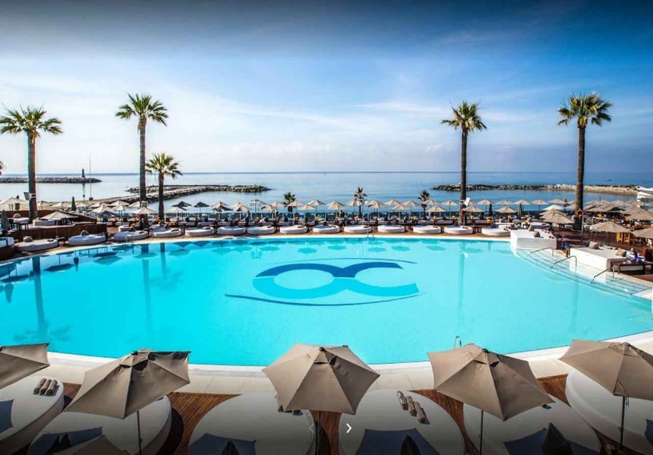 Beachfront Luxury Apartment, Puerto Banus, Марбелья Екстер'єр фото
